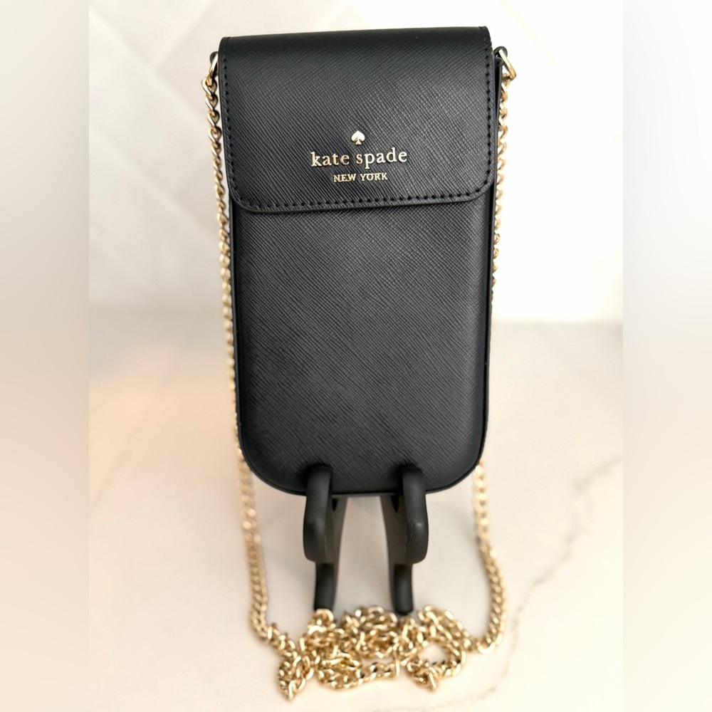 SOLD ‼️ Kate Spade Black and Gold Crossbody Phone Bag